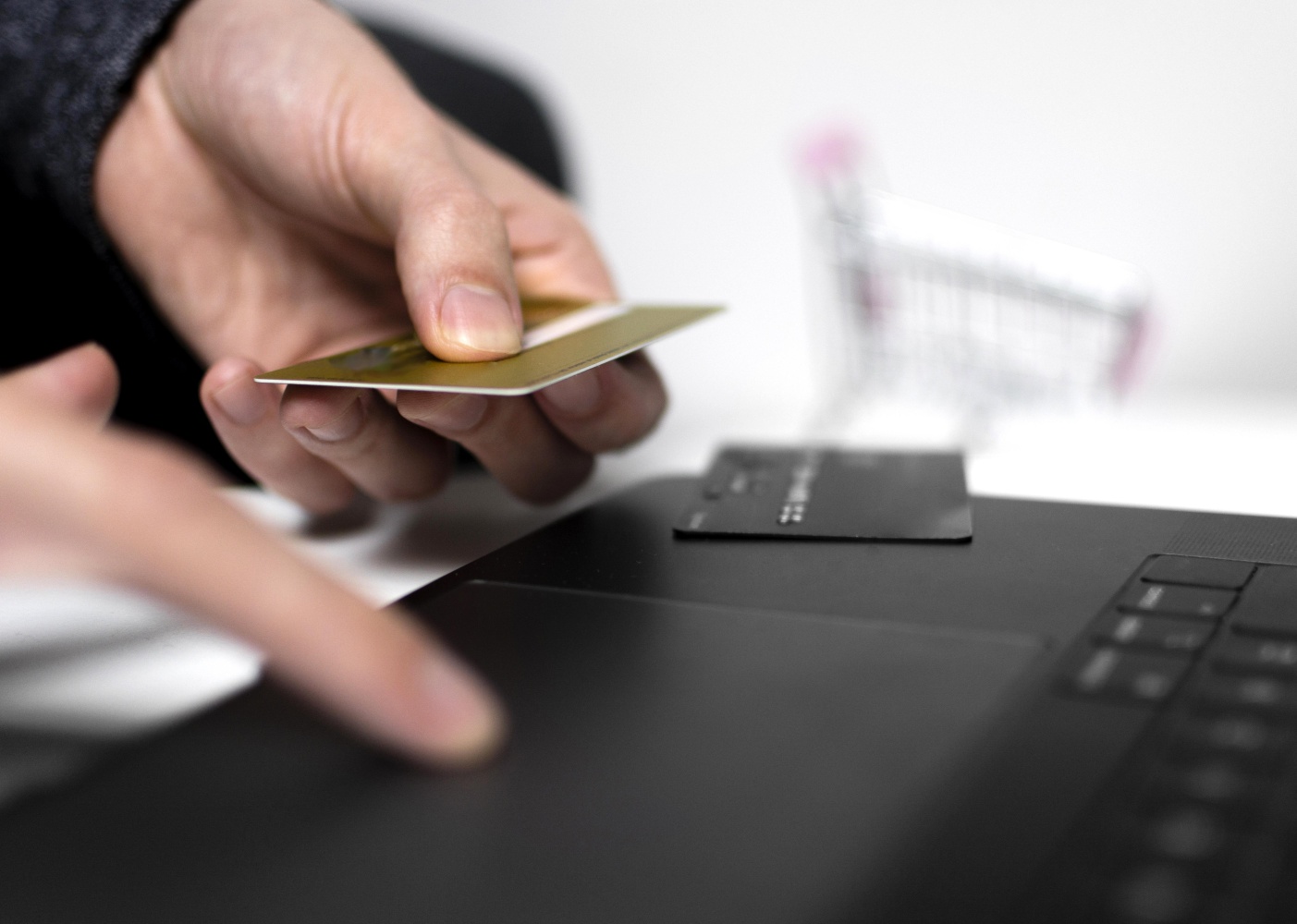  Руководитель спортивной организации в Астрахани подозревается в финансировании экстремизма