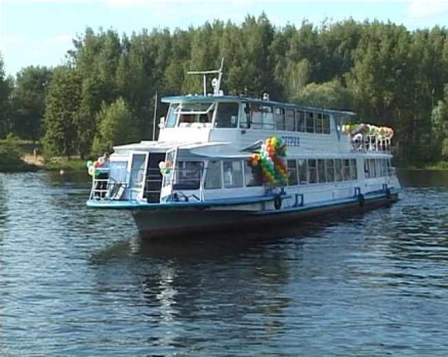 Московский судозавод построит для Астраханской области три теплохода за 106,5 млн рублей