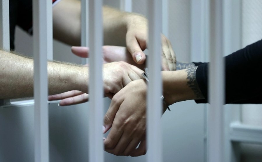 Злостная неуплата алиментов привела астраханку в колонию
