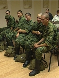 Более тысячи астраханцев готовы отдать долг Родине.