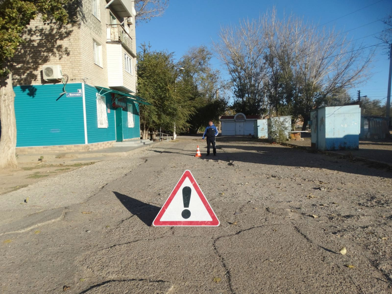 В Астрахани 86-летняя бабушка попала под колеса иномарки