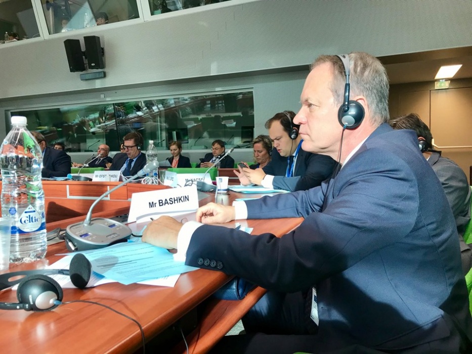 Россия вернулась в ПАСЕ в виде астраханского сенатора Александра Башкина