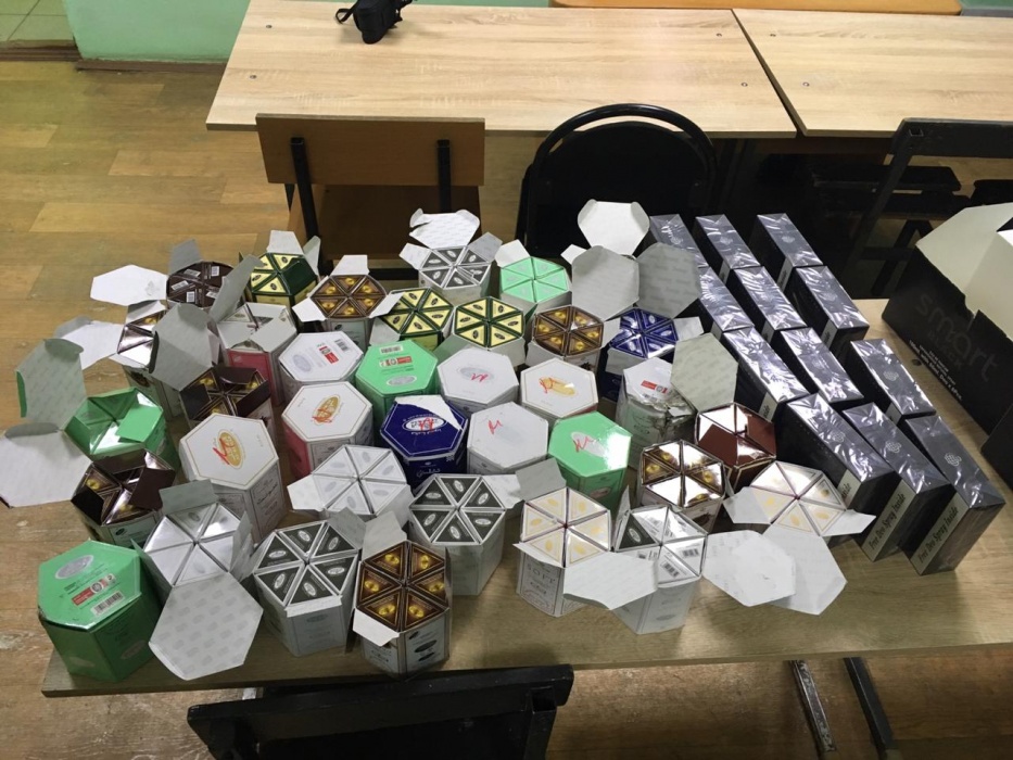 Астраханские пограничники задержали проводницу поезда из-за парфюма