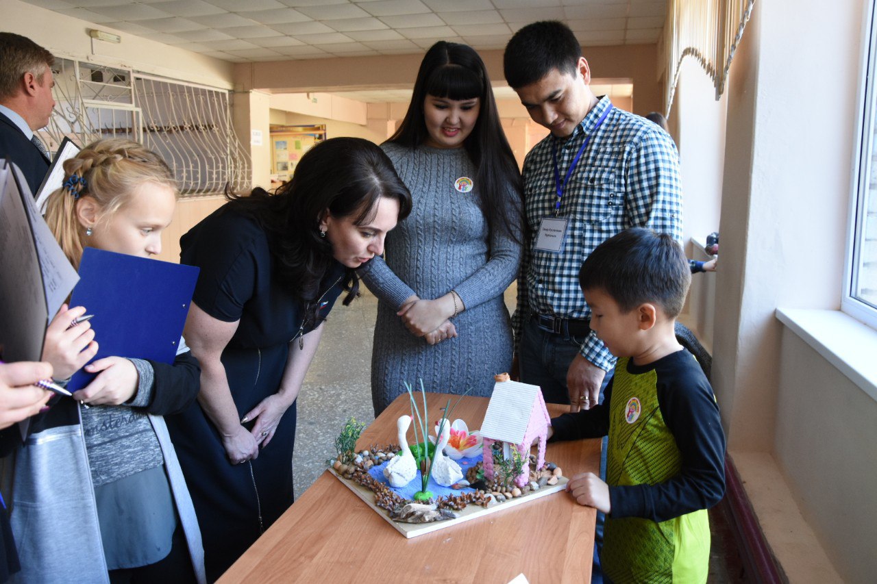 Астраханцы отметили День народного единства, показав свои творческие и спортивные достижения
