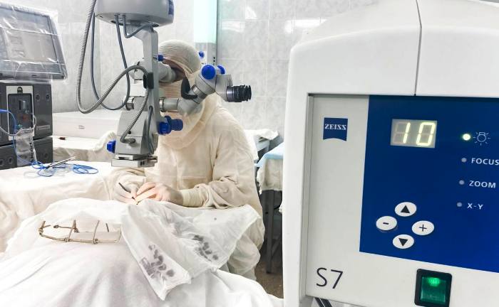 Астраханские хирурги-офтальмологи вернули зрение беременной женщине