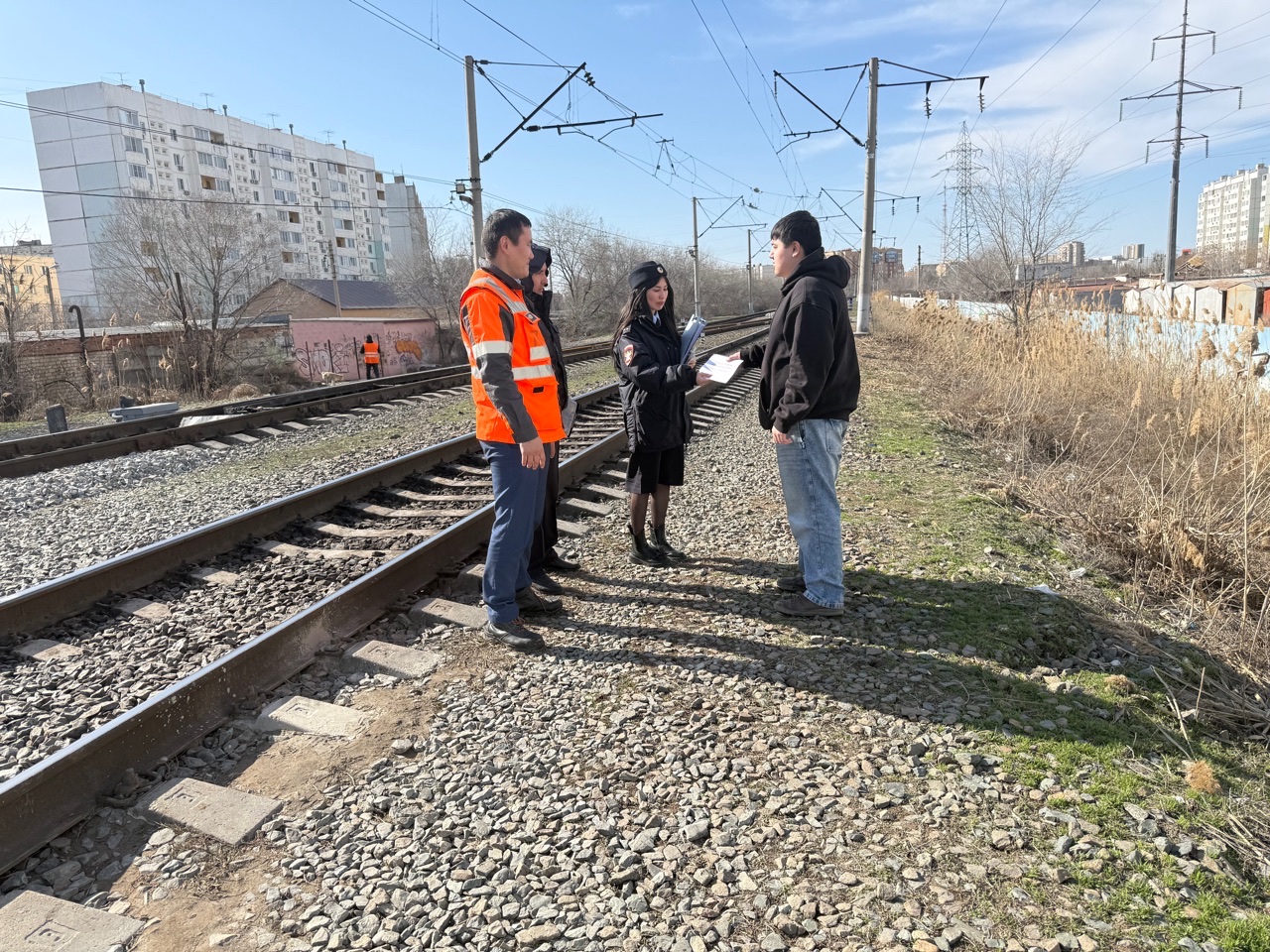 В Астраханской области проходят рейды вблизи железной дороги