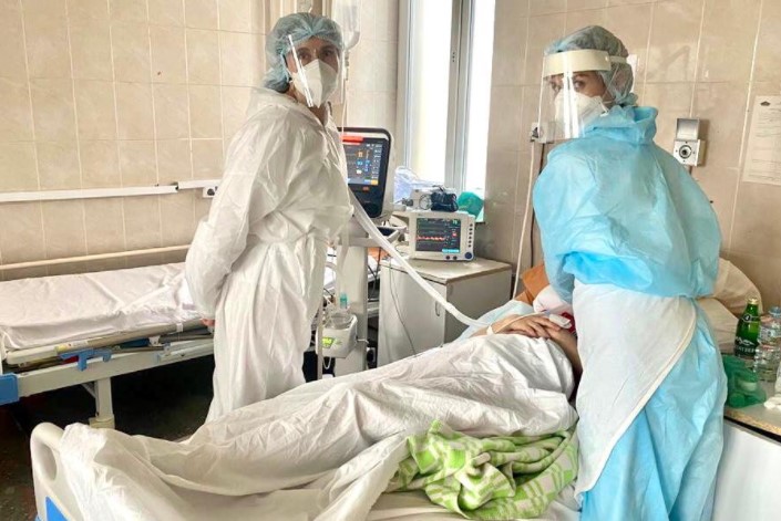 Астраханские медики вытащили с того света беременную девушку с тяжелым течением COVID-19