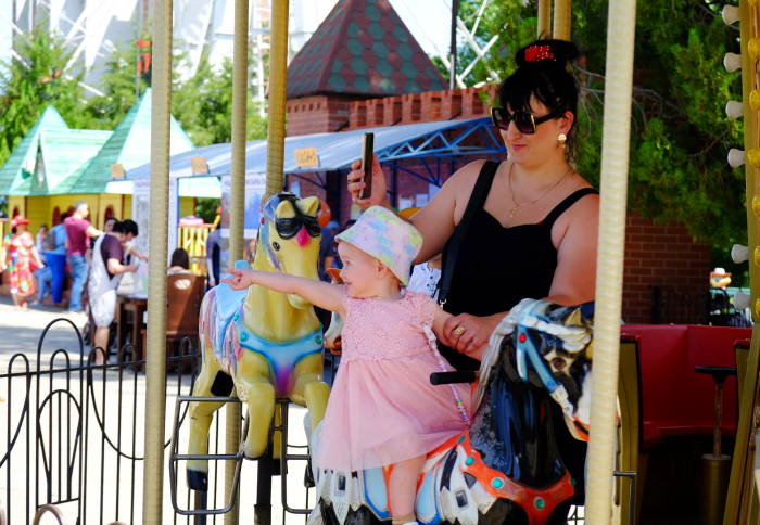 Как маленькие астраханцы отмечают свой праздник: фоторепортаж