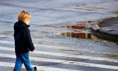 В Астрахани водитель «пятнашки» сбил ребенка на пешеходном переходе