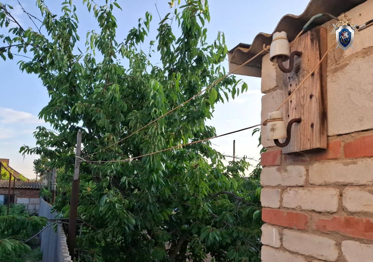 Астраханца будут судить за гибель ребенка от удара током