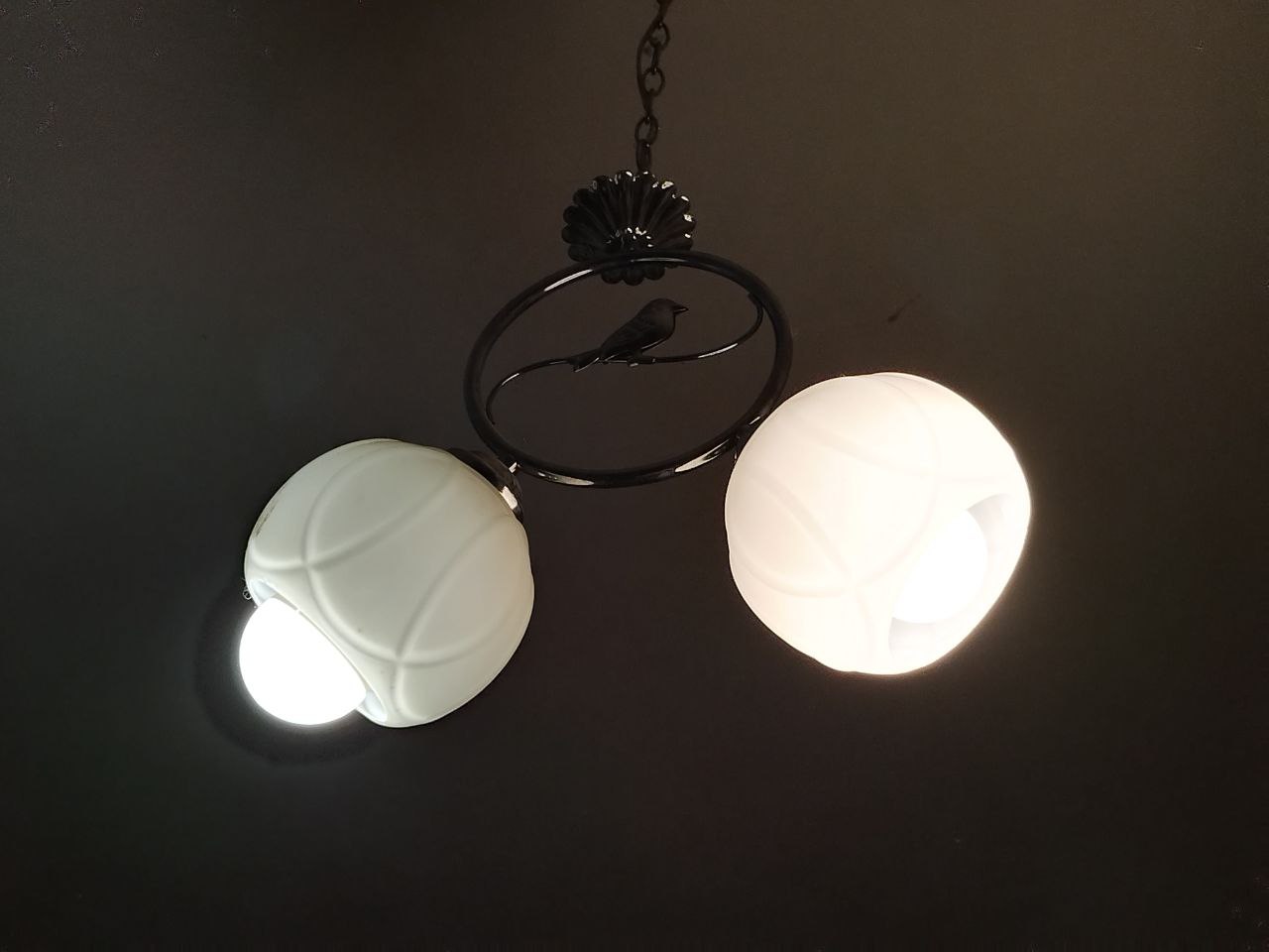 Отель, вокзал, фонарь: кому сегодня в Астрахани отключат свет