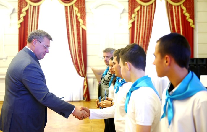 Лучшим «патрульным» - награды ЛУКОЙЛа: в Астрахани чествовали школьников за спасение рыбной молоди