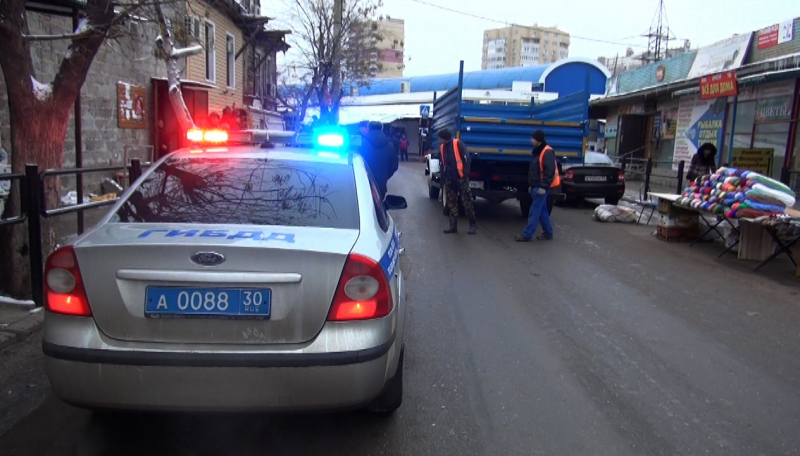 В Астрахани Большие Исады снова зачищали от нелегальной торговли