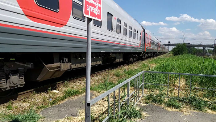 Мужчина погиб под колесами поезда Адлер-Астрахань