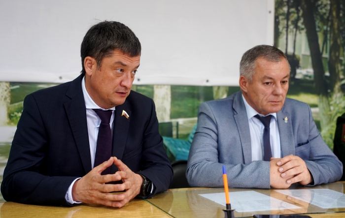 Депутат Госдумы Ринат Аюпов посетил с рабочим визитом Ахтубинский район