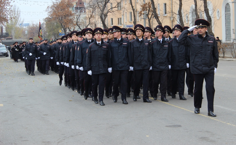 День сотрудника органов внутренних дел в Астрахани отметили парадом