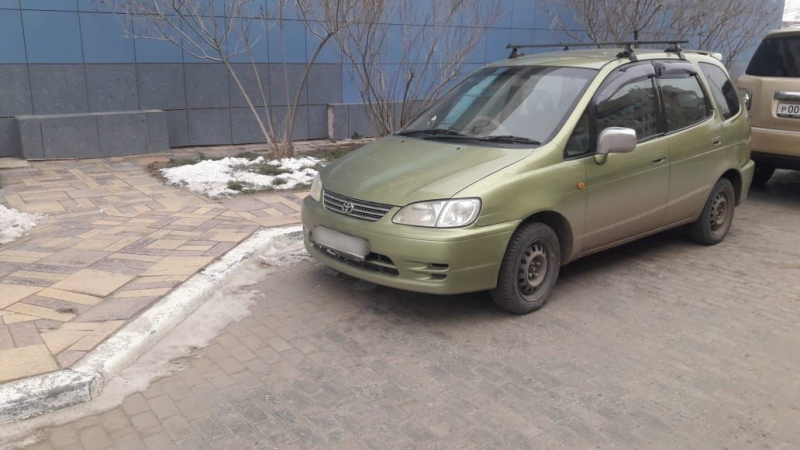 Астраханские полицейские разыскали водителя, сбившего школьницу на глазах у родителя ﻿