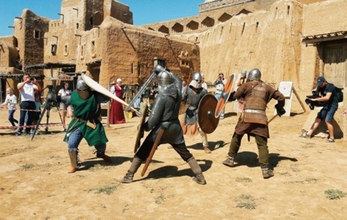 В Астраханской области воины три дня бились за «Бунчук Батыя»