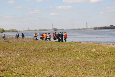 В Астраханской области с береговых территорий собрано 15 тонн отходов