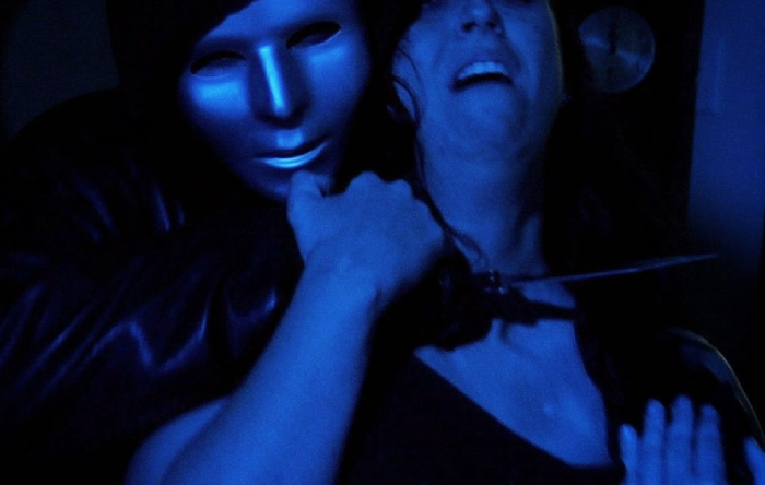 59-летнюю астраханку изнасиловали, приставив к горлу нож