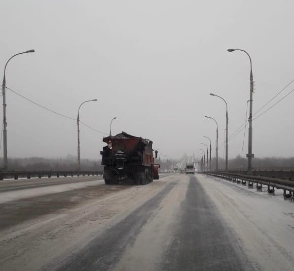 Почти за сутки из-за снегопада в Астрахани произошло 69 ДТП