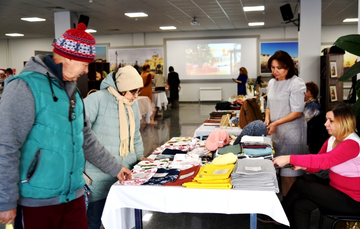 В Астрахани состоялась новогодняя выставка-продажа