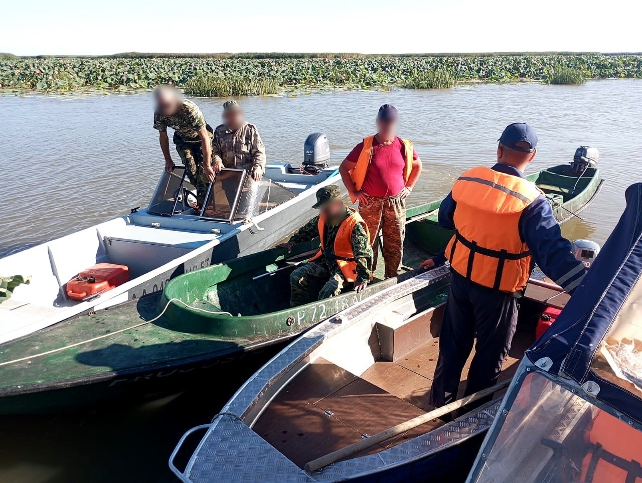 В Астраханской области на раскатах Каспийского моря потерялись туристы