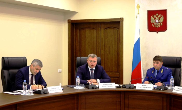 Администрация региона и прокуратура намерены и дальше совместно работать по проблемным вопросам в водоснабжении астраханцев