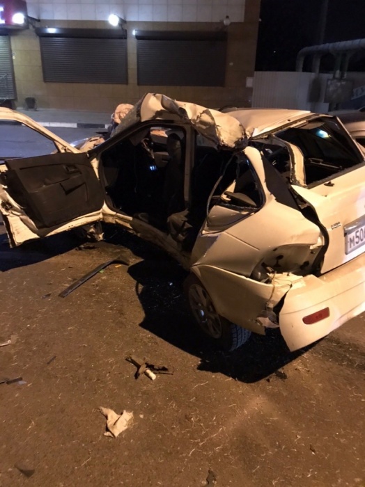 Машина вдребезги: кадры мощной аварии в Астрахани