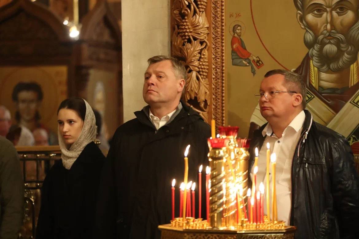 Игорь Бабушкин поздравил православных астраханцев с Пасхой