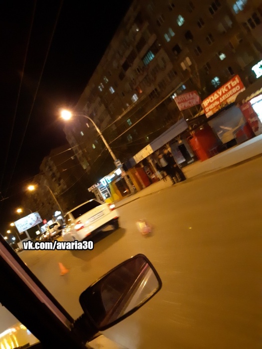 В Астрахани переехали девушку, которая перешла дорогу на красный