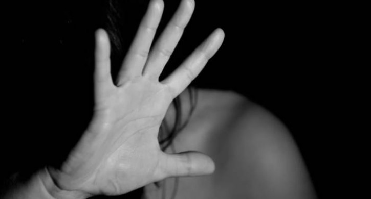 Астраханец опозорил свою бывшую девушку перед ее родственниками