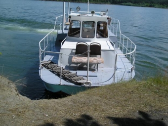 В Астраханской области сгорел баркас