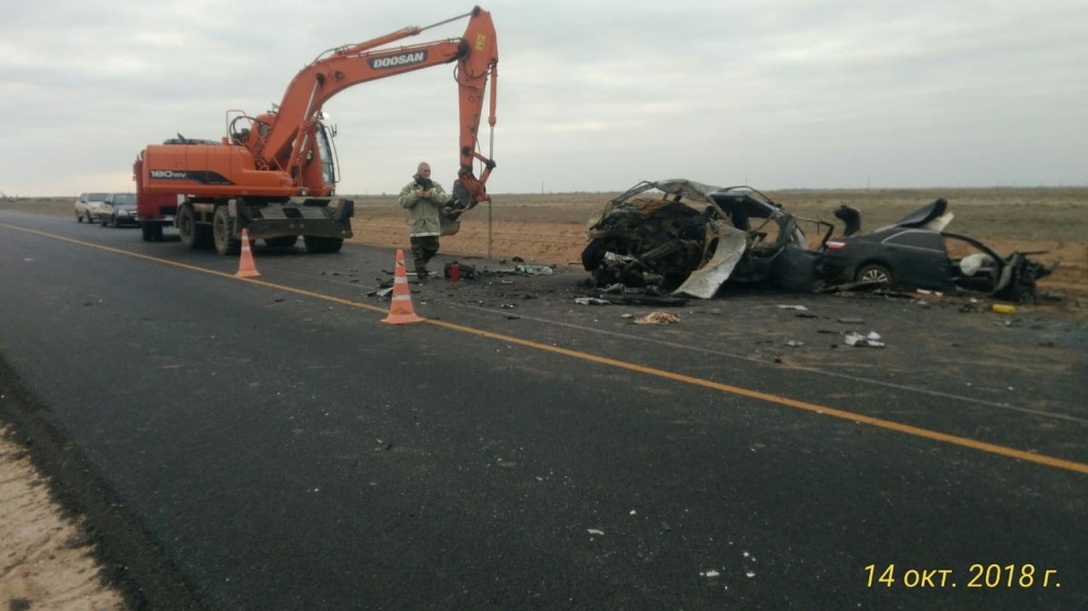 Установлены личности погибших в жуткой аварии на астраханской трассе