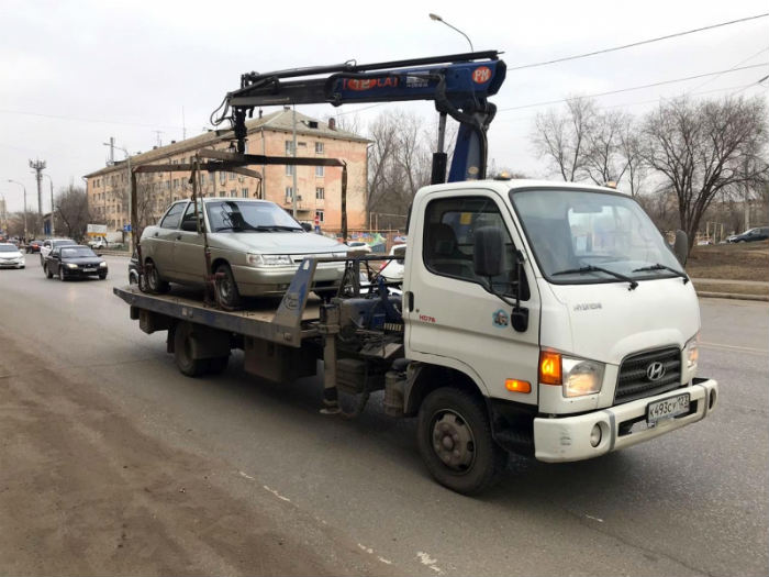Астраханец остался без машины через час после жалобы на него в ГИБДД