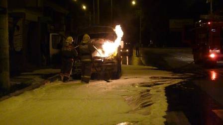 Под Астраханью сгорел еще один автомобиль