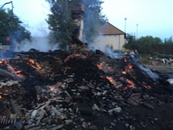 В Астраханской области произошел крупный пожар из-за курильщика
