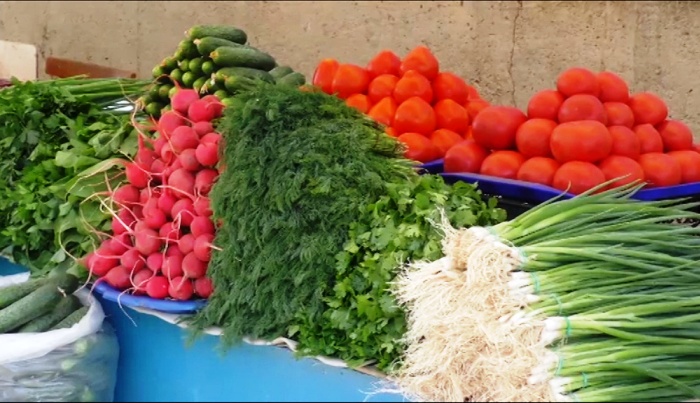 В Астрахани открылись традиционные мини-ярмарки дачников