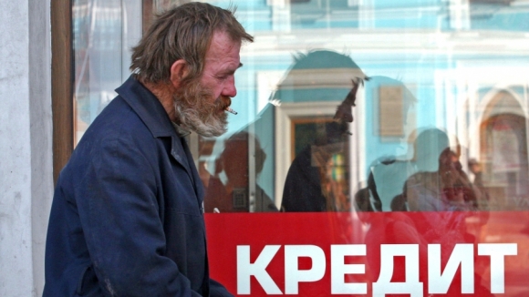 Трое астраханцев обманули банки на миллион рублей