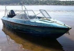 Под Астраханью столкнулись лодка и катер: пострадал один человек