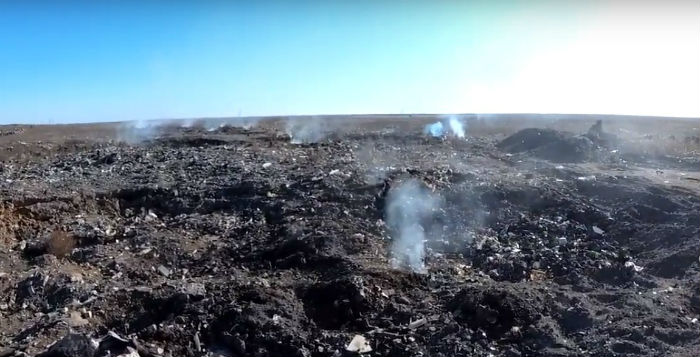 Под Астраханью дымит нелегальная свалка: видео