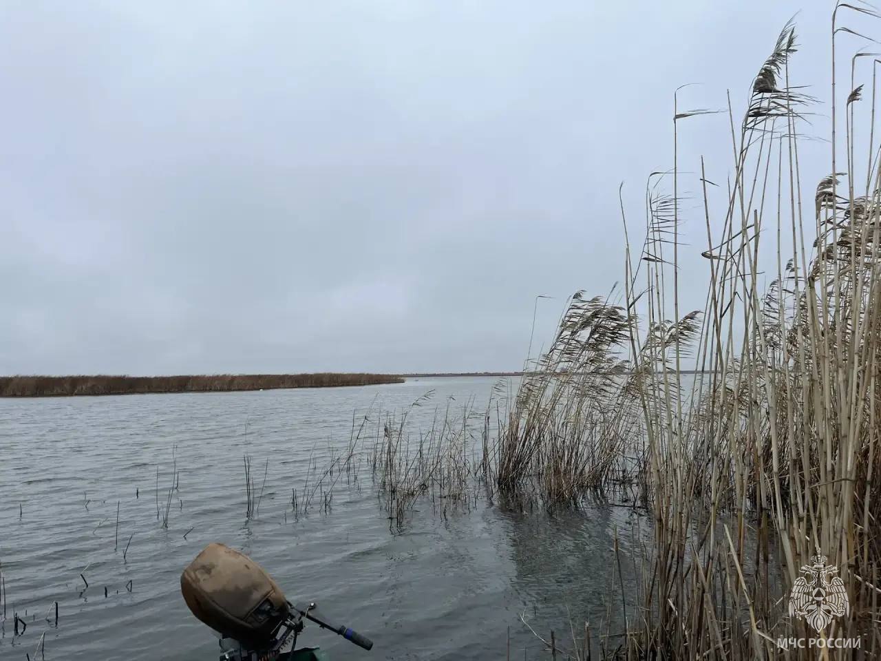 Заблудившегося в тростниковых зарослях охотника спасли в Астраханской области