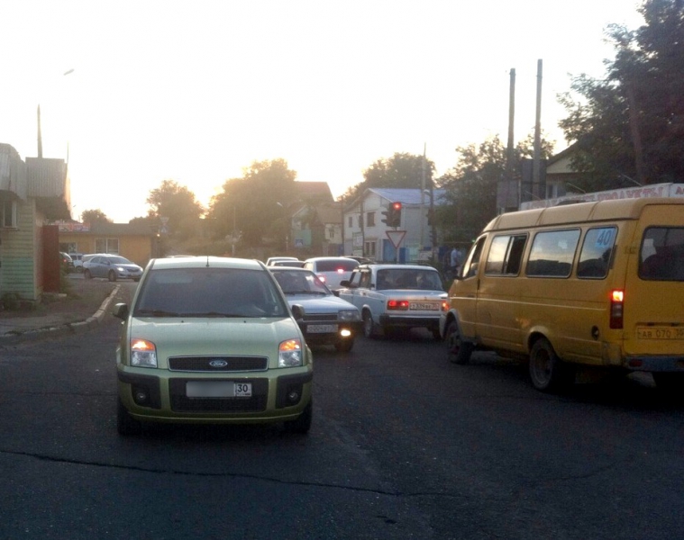 19-летняя автоледи сбила 5-летнего мальчика, перебегавшего дорогу