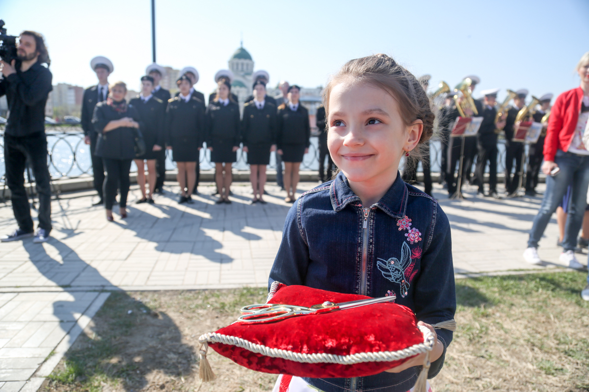 В Астрахани заложили Аллею семьи