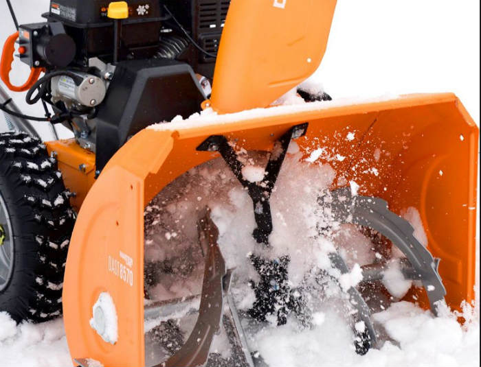 Астраханец украл у москвички снегоуборочную машину 