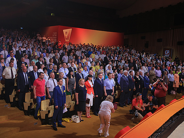 "Справедливая Россия" не пустит в Госдуму половину своей фракции