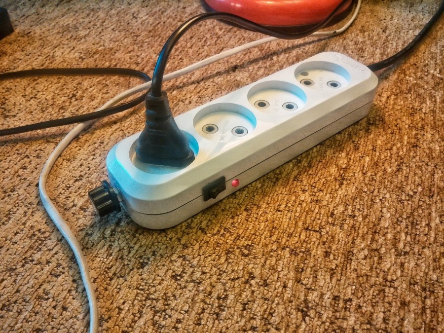 ЧП в Советском районе: в одной из квартир замкнул электроудлинитель