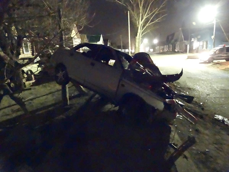 В Астрахани 22-летняя автоледи получила серьезные травмы