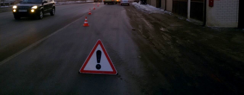В Астрахани водитель-инвалид сбил двух девочек по дороге в школу