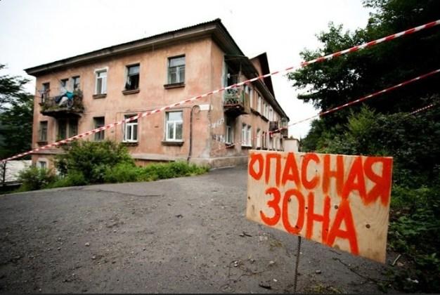 Астраханцев отлучат от аварийного дома на Н. Островского в судебном порядке